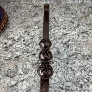 Brown Decorative Wreath Holder